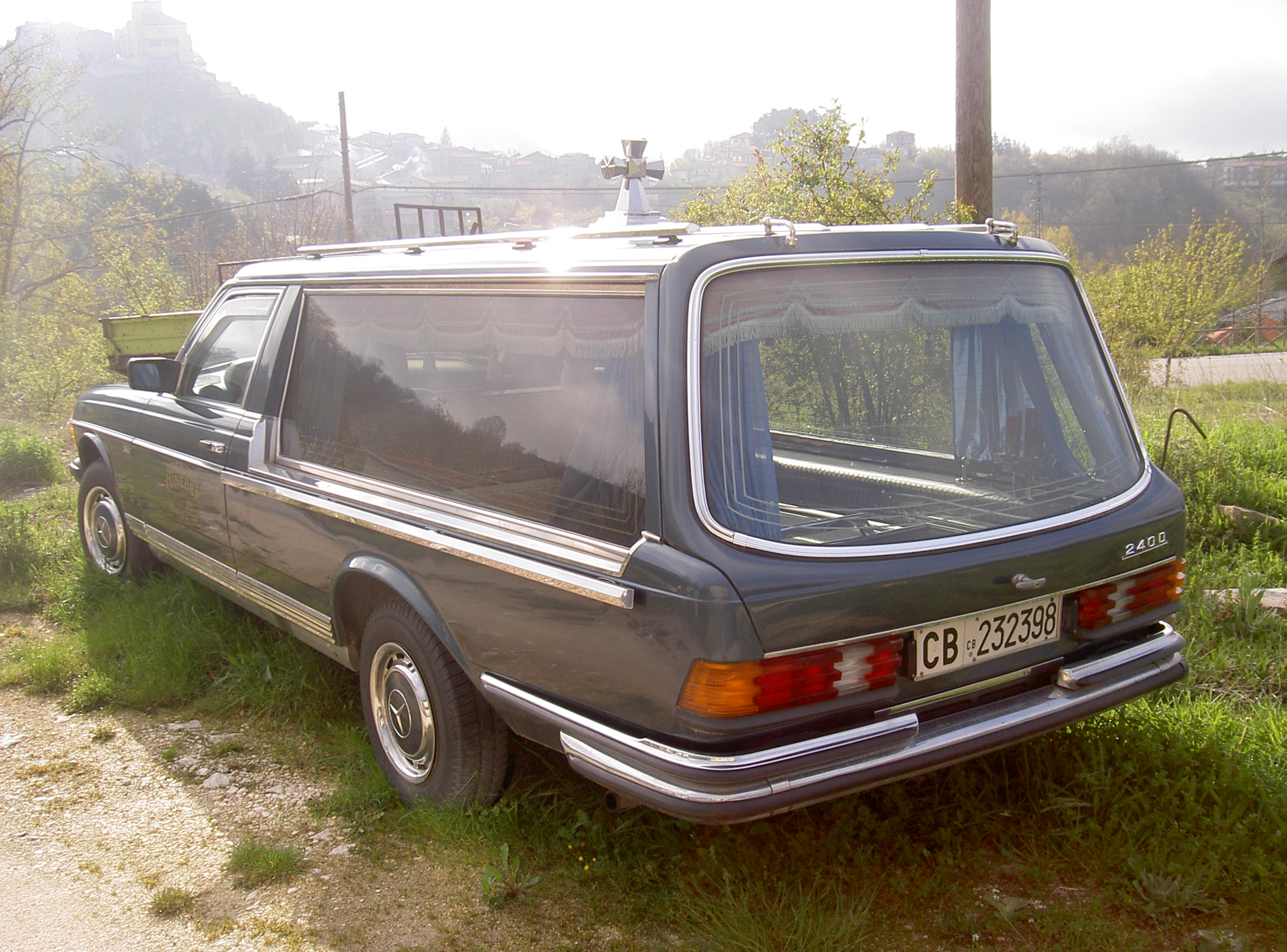 Carro funebre nuovo mercedes