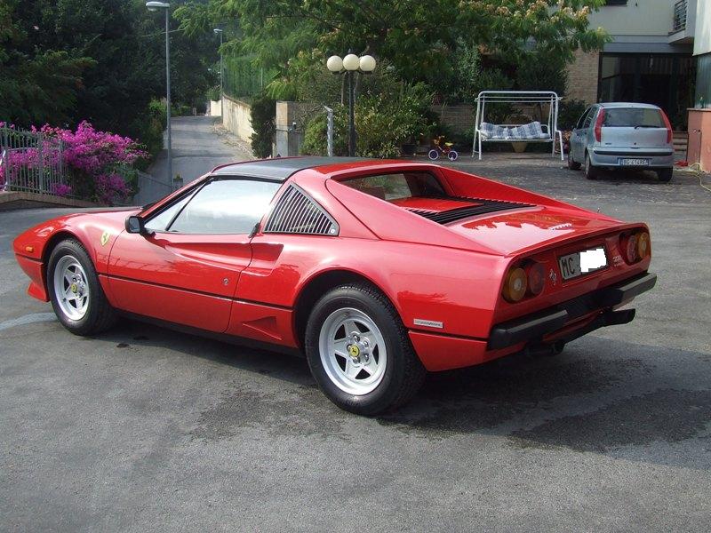 VENDO FERRARI 208 TURBO GTS-ASI Recanati (MC) (56745) Veicoli fra il ...