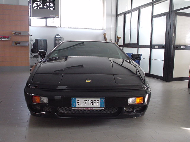 VENDO LOTUS ESPRIT SE 2.2 SALA CONSILINA (59596) Veicoli fra il 1994 e ...