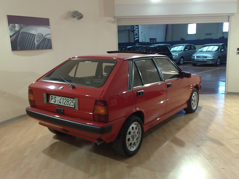 Fotos de Lancia Delta HF Turbo