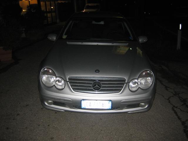 Vendo mercedes sportcoupe 220 cdi