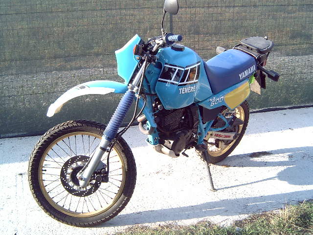 VENDO YAMAHA XT 600 vendo yamaha xt 600: