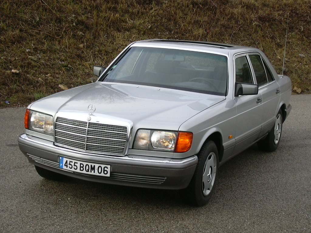 1989 Mercedes 300se owners manual