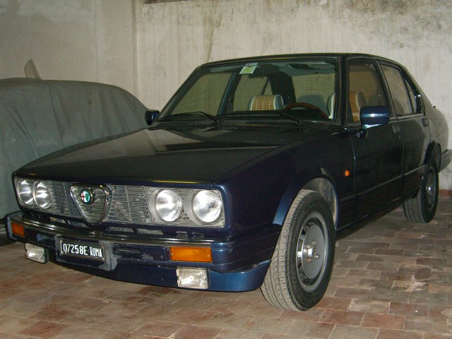 Alfa Romeo Alfetta 2000 Quadrifoglio Oro mod