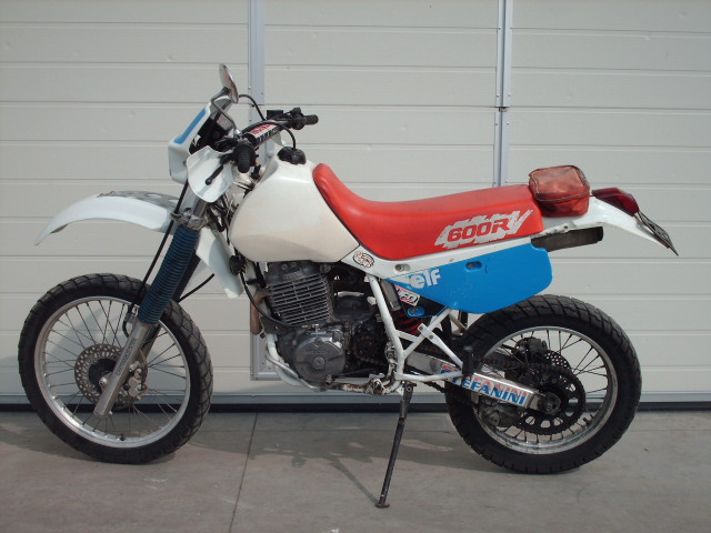Honda xr 600 r history #4